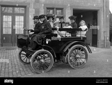 tudor electric cars.